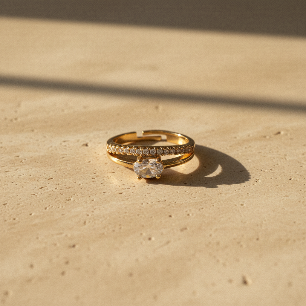 Classic Spark Clear Stone Ring