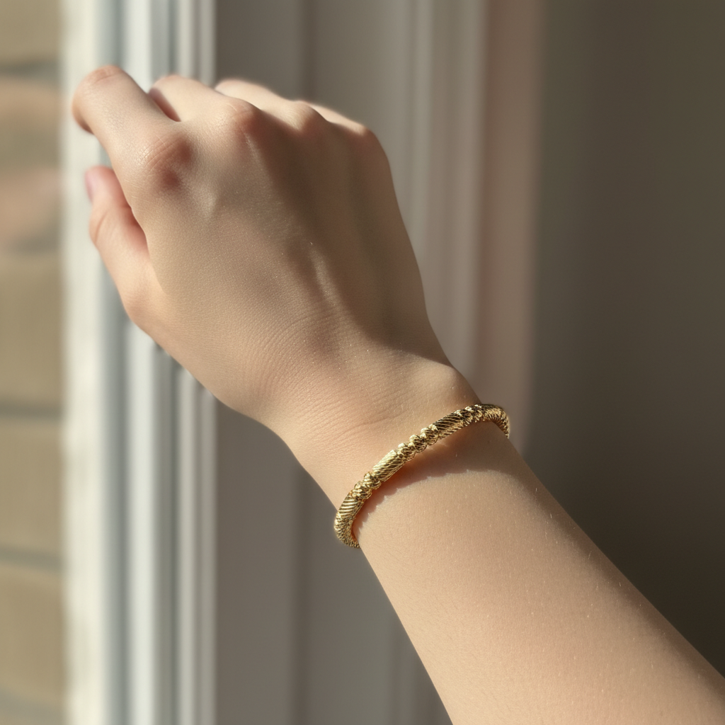 Golden Twist Classic Bangle