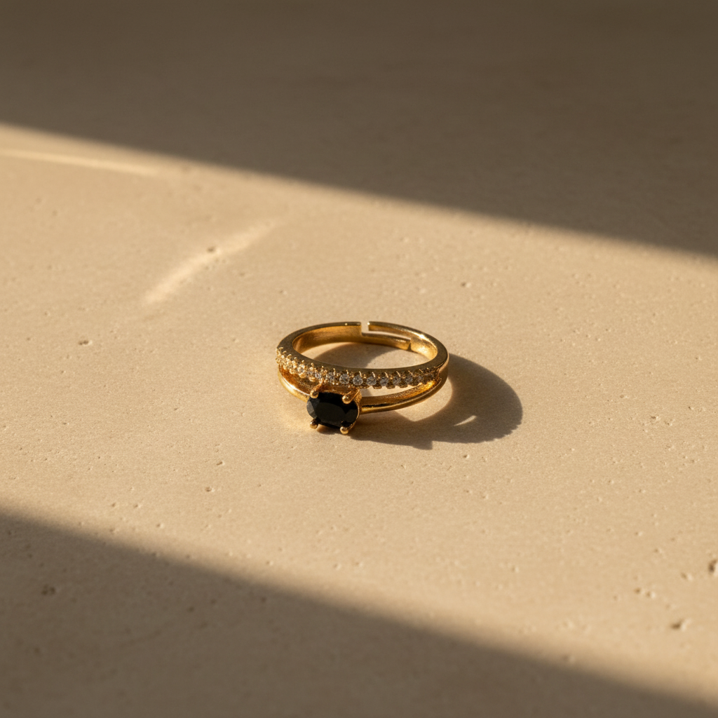 Classic Spark Black Stone Ring